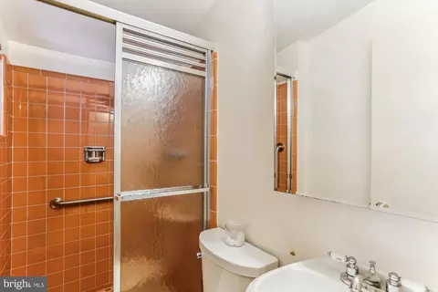 Bath - 11410 Rockbridge Rd, Silver Spring, MD 20902 photo 1 of 3