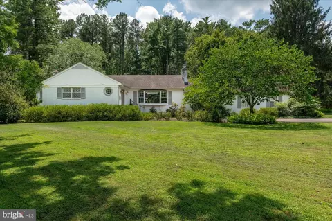 10706 Rock Run Dr, Potomac, MD 20854