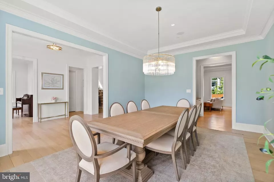 Dining - 6213 Dahlonega Rd, Bethesda, MD 20816 photo 5 of 9