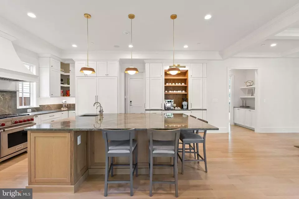 Kitchen - 6213 Dahlonega Rd, Bethesda, MD 20816 photo 3 of 9