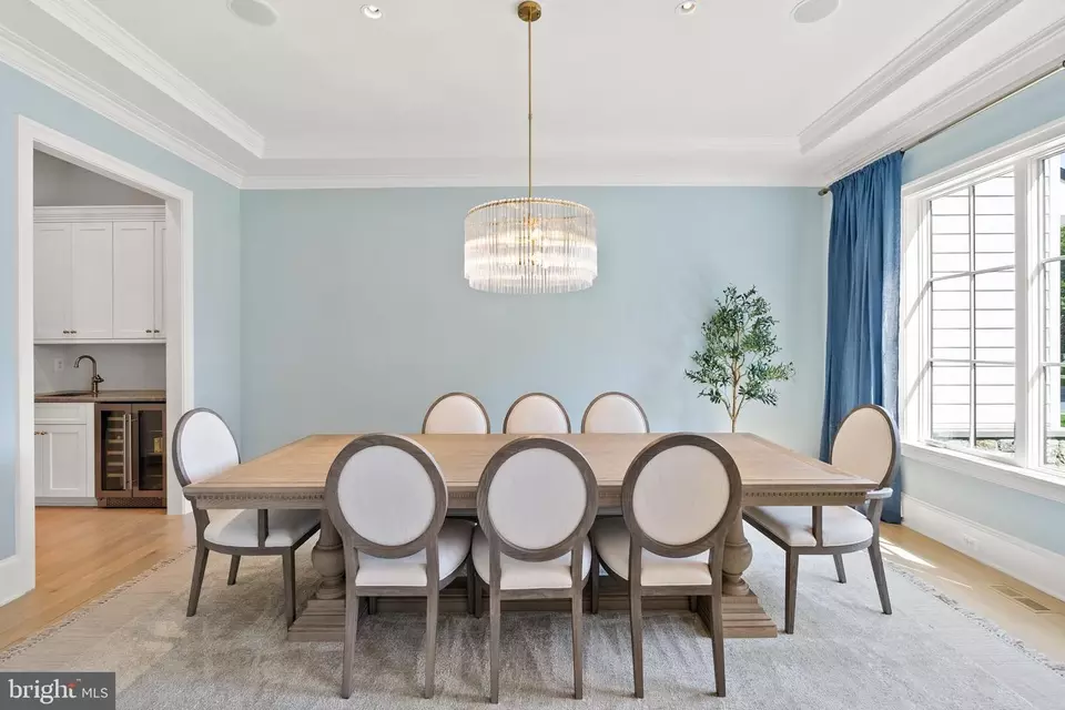 Dining - 6213 Dahlonega Rd, Bethesda, MD 20816 photo 2 of 9