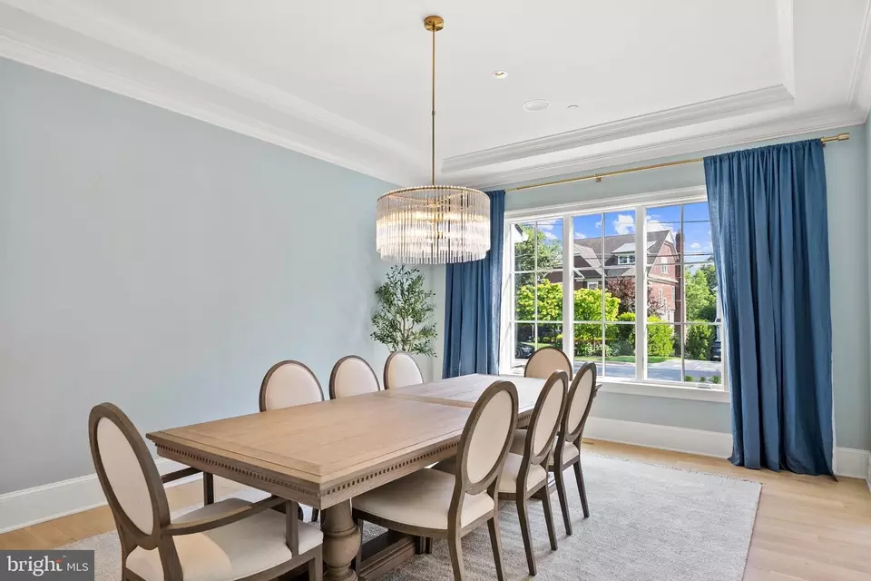 Dining - 6213 Dahlonega Rd, Bethesda, MD 20816 photo 3 of 9