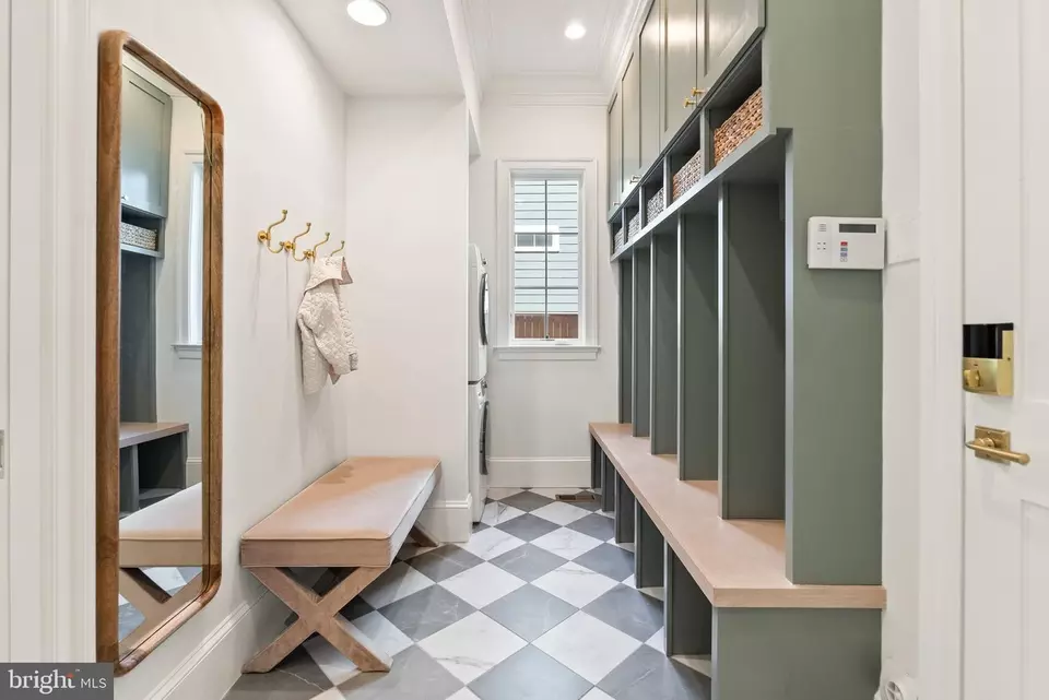 Entry Way - 6213 Dahlonega Rd, Bethesda, MD 20816 photo 11 of 22