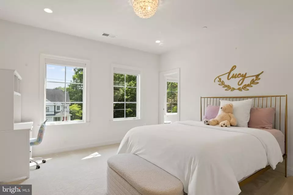 Bedroom - 6213 Dahlonega Rd, Bethesda, MD 20816 photo 3 of 15