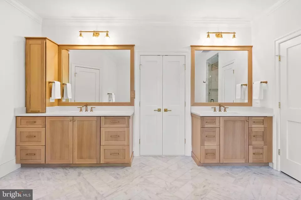 Bath - 6213 Dahlonega Rd, Bethesda, MD 20816 photo 10 of 15