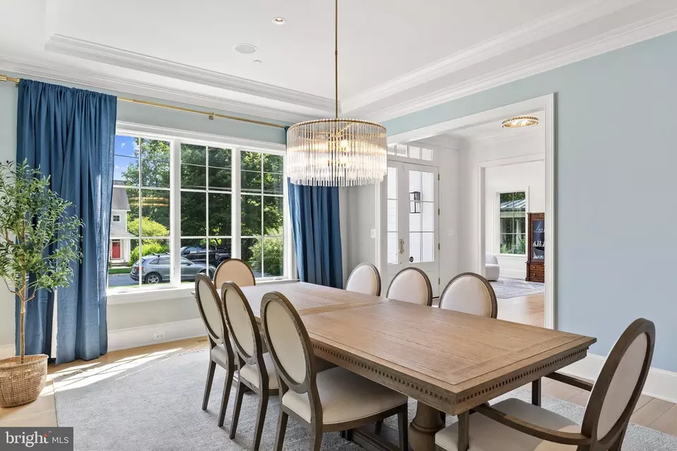 Dining - 6213 Dahlonega Rd, Bethesda, MD 20816 photo 4 of 9