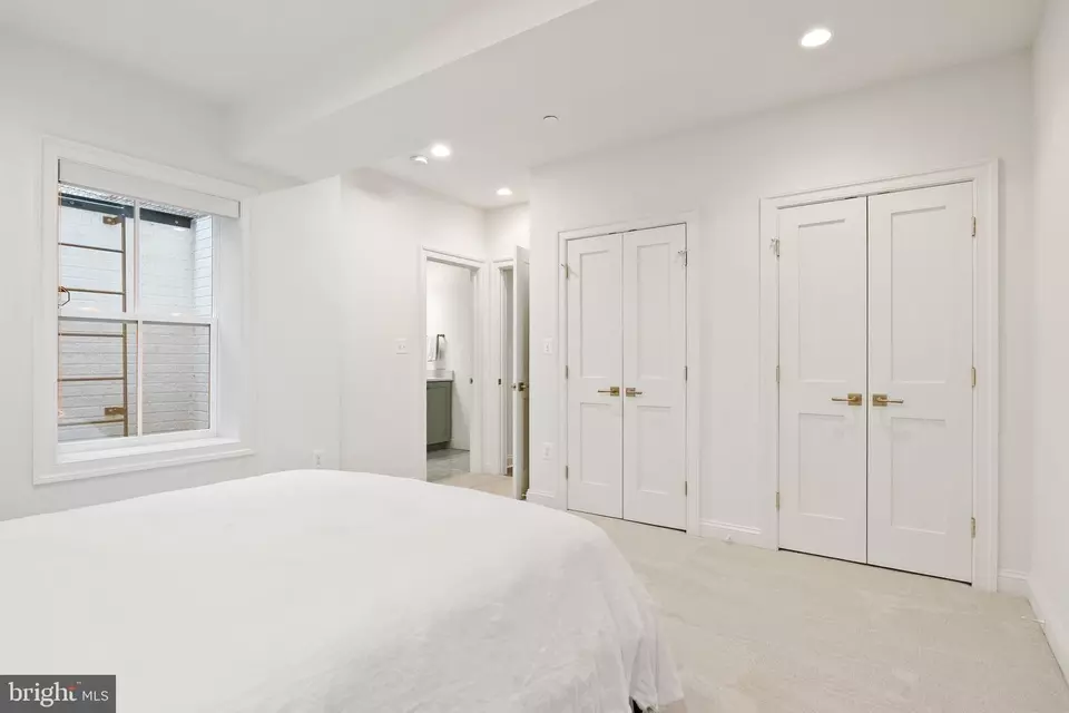 Bedroom - 6213 Dahlonega Rd, Bethesda, MD 20816 photo 13 of 15