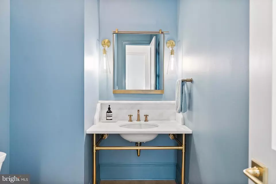 Bath - 6213 Dahlonega Rd, Bethesda, MD 20816 photo 13 of 15