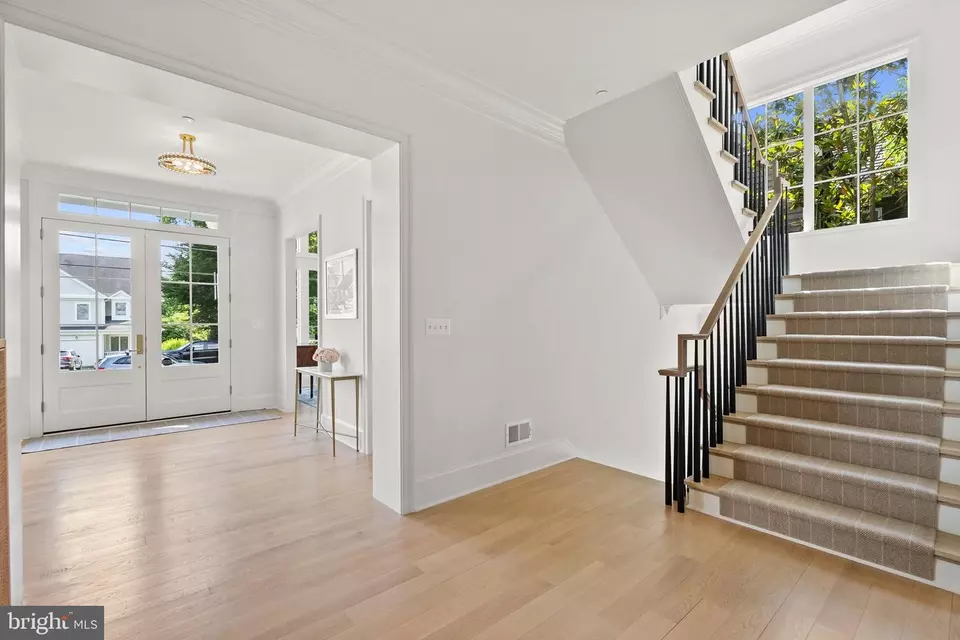 Entry Way - 6213 Dahlonega Rd, Bethesda, MD 20816 photo 9 of 22
