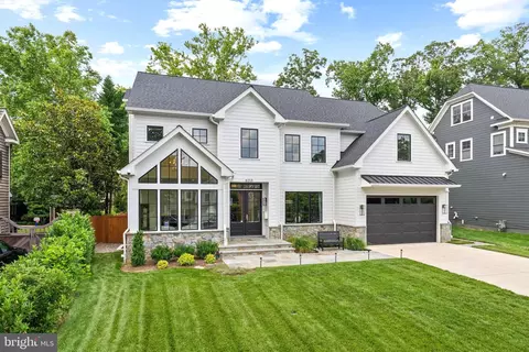 Exterior - 6213 Dahlonega Rd, Bethesda, MD 20816 photo 1 of 14