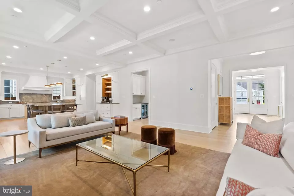 Living - 6213 Dahlonega Rd, Bethesda, MD 20816 photo 2 of 3