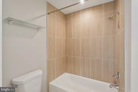 Bath - 19724 Wootton Ave, Poolesville, MD 20837 photo 4 of 5