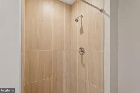 Bath - 19724 Wootton Ave, Poolesville, MD 20837 photo 2 of 5