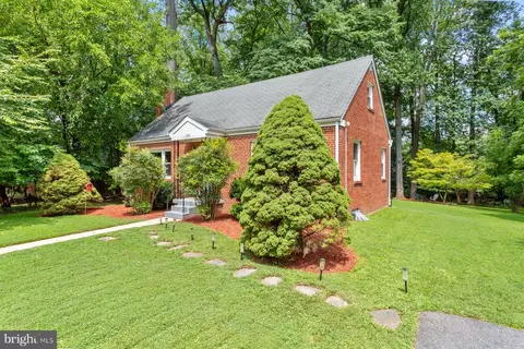 3109 Regina Dr, Silver Spring, MD 20906 photo 4