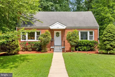 3109 Regina Dr, Silver Spring, MD 20906 photo 2