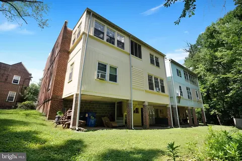 8215 Schrider St, Silver Spring, MD 20910 photo 3