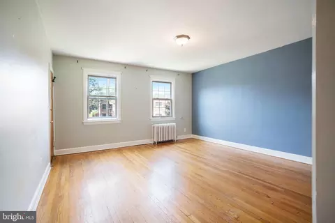 8215 Schrider St, Silver Spring, MD 20910 photo 5