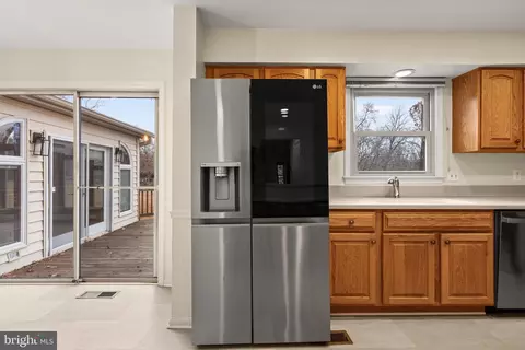 1929 Morningmist Dr, Silver Spring, MD 20906 photo 12