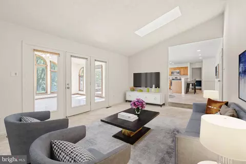 1929 Morningmist Dr, Silver Spring, MD 20906 photo 15