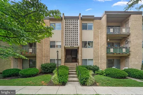 12200 Braxfield Ct #205, Rockville, MD 20852