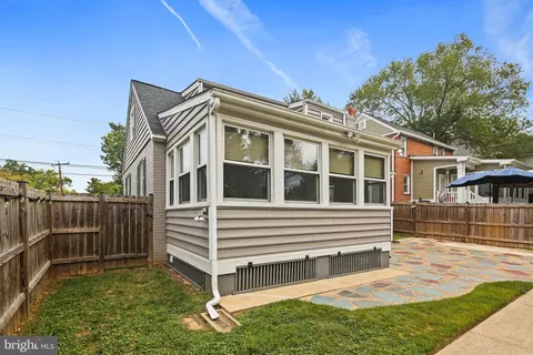 Exterior - 1622 Cody Dr, Silver Spring, MD 20902 photo 6 of 6