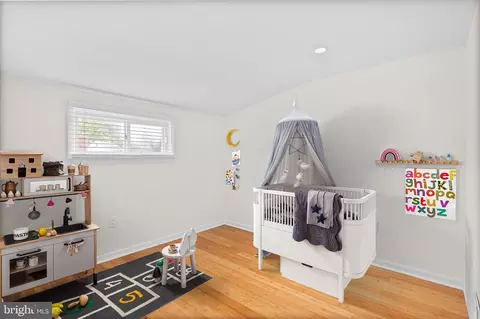 Bedroom - 1622 Cody Dr, Silver Spring, MD 20902 photo 4 of 5