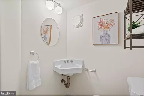 Bath - 1622 Cody Dr, Silver Spring, MD 20902 photo 4 of 4