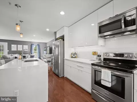 Kitchen - 4706 Babbling Brook Dr, Olney, MD 20832 photo 2 of 5