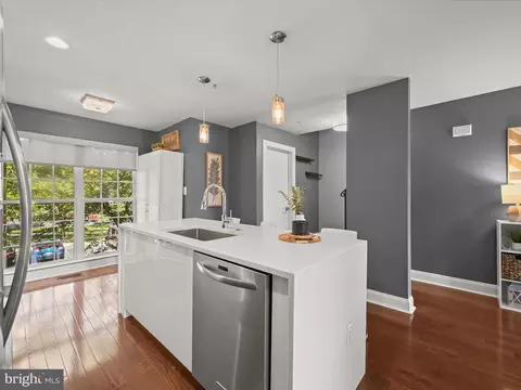 Kitchen - 4706 Babbling Brook Dr, Olney, MD 20832 photo 3 of 5
