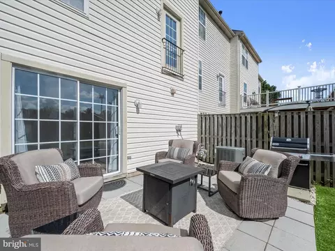 Exterior - 4706 Babbling Brook Dr, Olney, MD 20832 photo 4 of 5