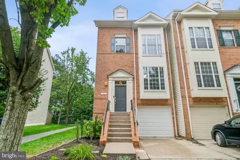 44 Silver Moon Dr, Silver Spring, MD 20904