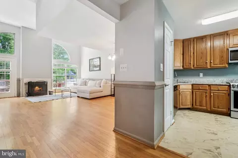 Entry Way - 44 Silver Moon Dr, Silver Spring, MD 20904 photo 1 of 5