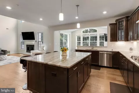 19820 Bodmer Ave, Poolesville, MD 20837 photo 8