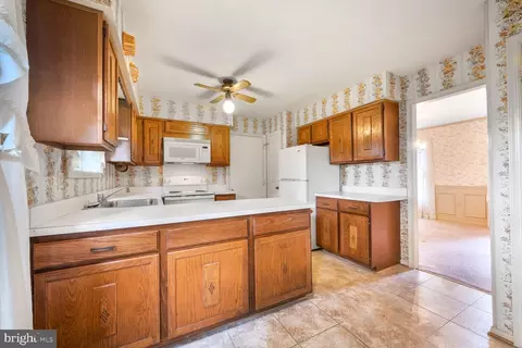 5 Chalkstone Ct, Silver Spring, MD 20904 photo 8