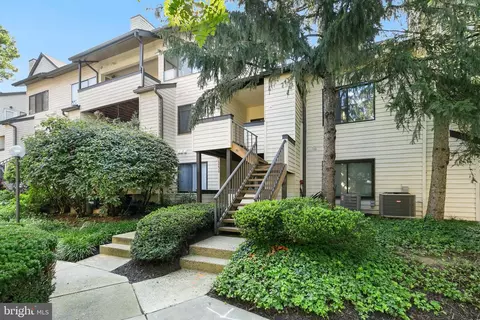 10030 Hellingly Pl #225, Montgomery Village, MD 20886
