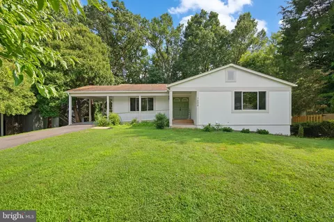 7804 Suthard Dr, Rockville, MD 20855