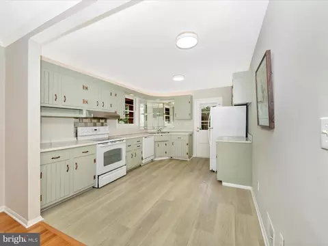 2904 Red Lion Ln, Silver Spring, MD 20904 photo 10