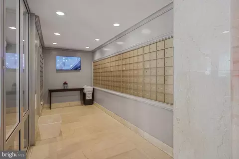 Entry Way - 1900 Lyttonsville Rd #208, Silver Spring, MD 20910 photo 2 of 3