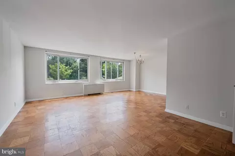 Living - 1900 Lyttonsville Rd #208, Silver Spring, MD 20910 photo 1 of 4