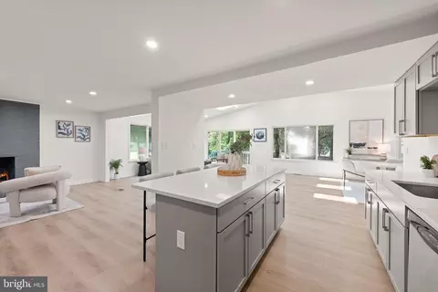 Kitchen - 1028 Windmill Ln, Silver Spring, MD 20905 photo 3 of 3