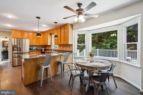 Kitchen - 513 Jaystone Pl, Silver Spring, MD 20905 photo 4 of 4