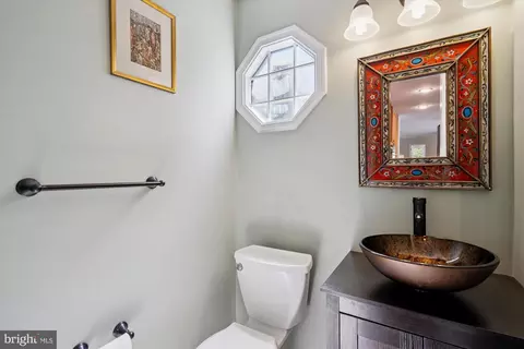 Bath - 513 Jaystone Pl, Silver Spring, MD 20905 photo 1 of 5