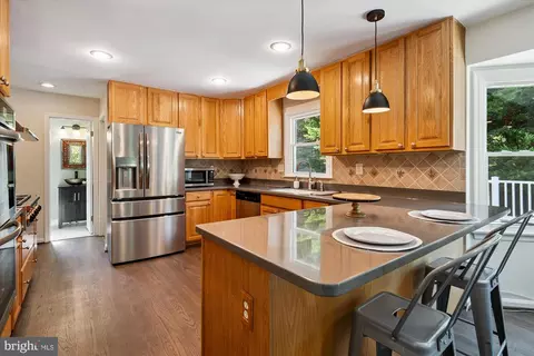 Kitchen - 513 Jaystone Pl, Silver Spring, MD 20905 photo 1 of 4