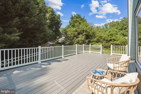 Exterior - 513 Jaystone Pl, Silver Spring, MD 20905 photo 4 of 4