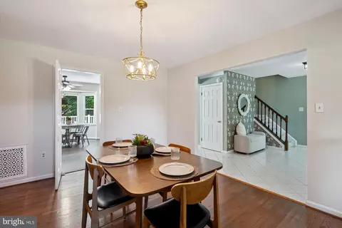 Dining - 513 Jaystone Pl, Silver Spring, MD 20905 photo 2 of 2