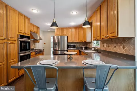 Kitchen - 513 Jaystone Pl, Silver Spring, MD 20905 photo 3 of 4