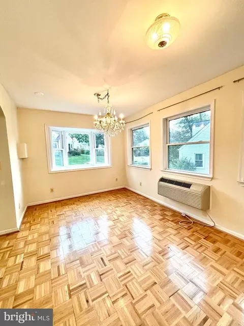 9815 Cottrell Ter, Silver Spring, MD 20903 photo 16