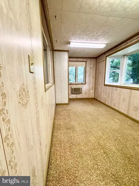 9815 Cottrell Ter, Silver Spring, MD 20903 photo 20