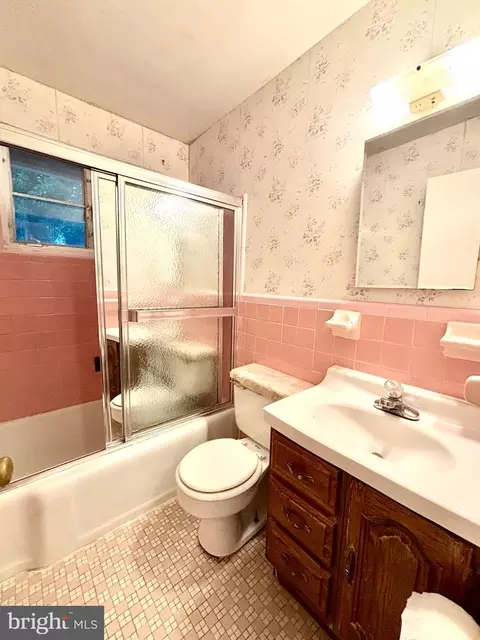 9815 Cottrell Ter, Silver Spring, MD 20903 photo 21