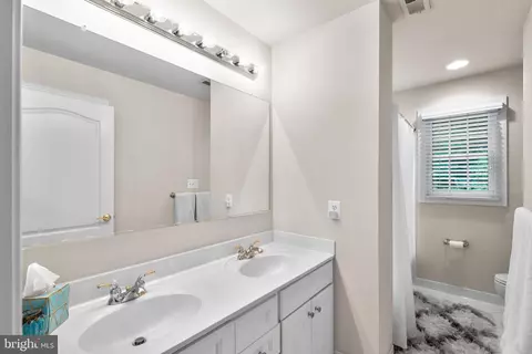 16720 Alexander Manor Dr, Sandy Spring, MD 20860 photo 41